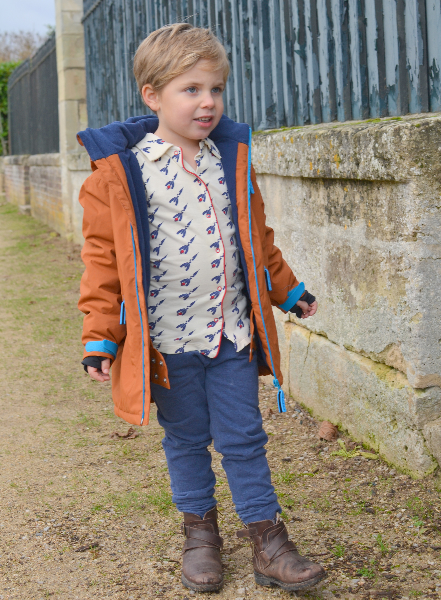 WALKING - Les enfants à Paris