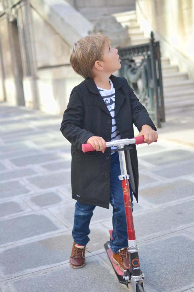 Scooting in Paris