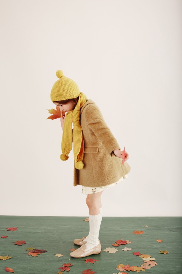 Marie-Chantal-AW15-winter-lux-coat-girl