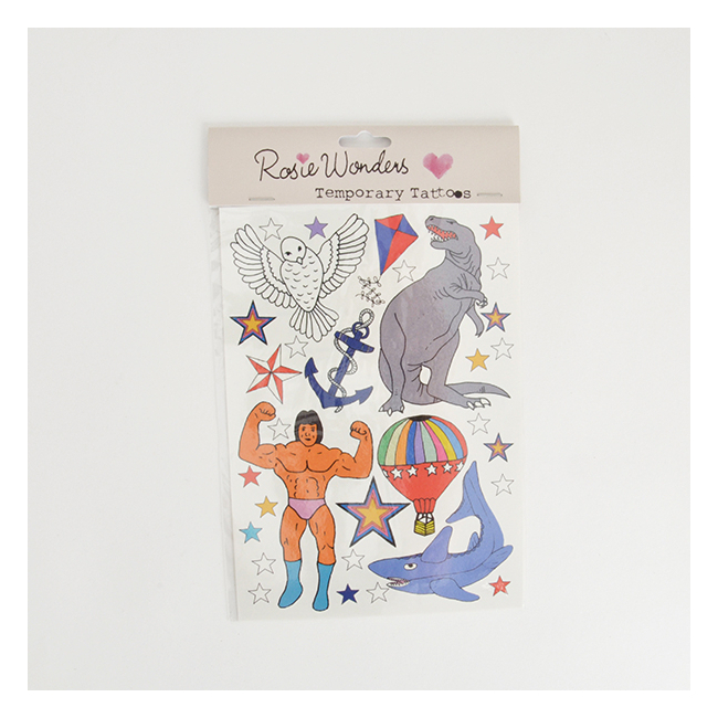 petits-cadeaux-anniversaire-garcon-tatouages-dinosaure-rosie-wonders